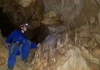Actividades de Aventura en Teruel - Espeleología en Ejulve Actividades de Aventura en Teruel Espeleologia en Ejulve