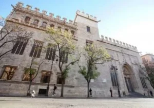 10 Catedrales Imprescindibles para Visitar en España Iglesia de San Nicolás en Valencia