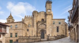 10 Catedrales Imprescindibles para Visitar en España Visita a la Catedral de Ourense